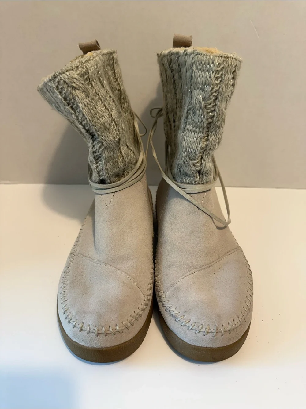 Tom’s Nepal light gray suede knit boots ladies 6